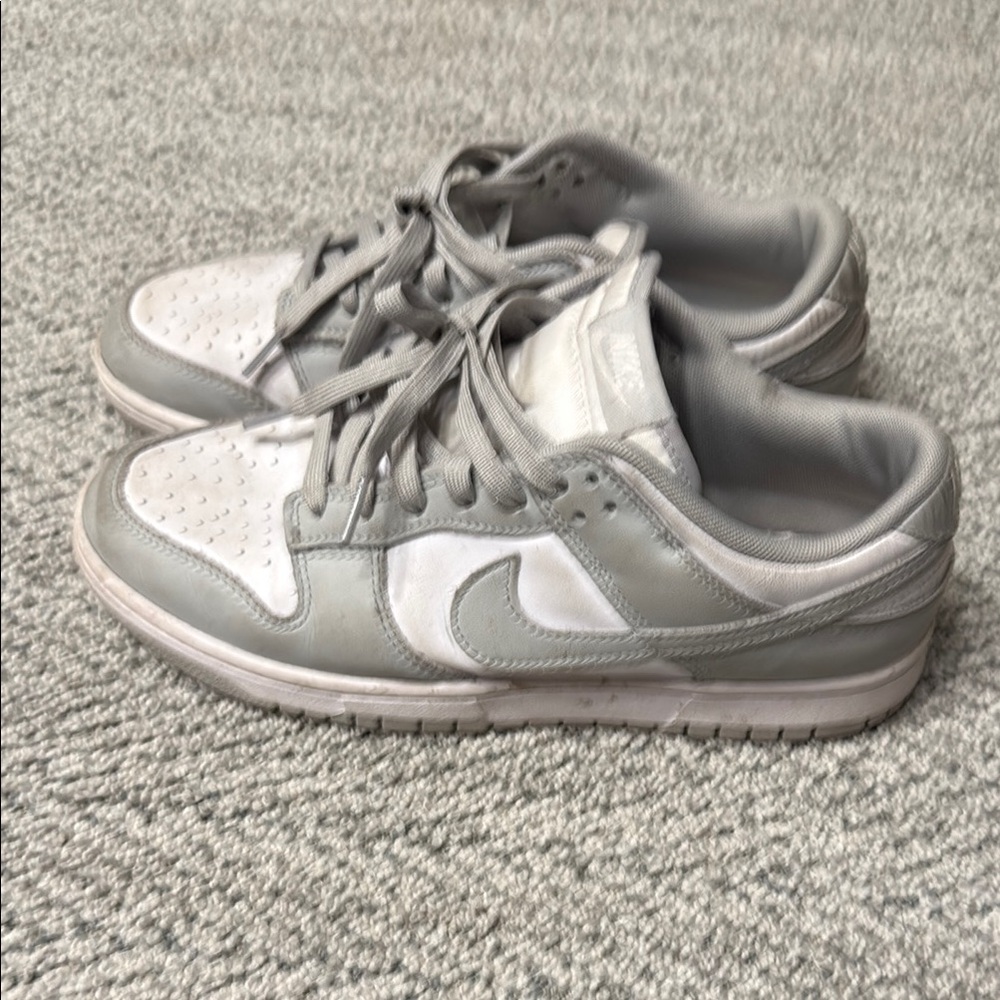 nike gray dunks size 9
